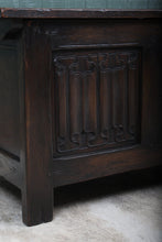 Load image into Gallery viewer, English Oak Linen Fold Bedding Box c.1930