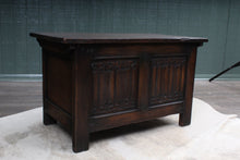 Load image into Gallery viewer, English Oak Linen Fold Bedding Box c.1930