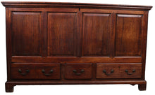 Load image into Gallery viewer, English Oak Mule Chest c.1830