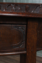 Load image into Gallery viewer, English Oak Side Table c.1900