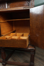 Load image into Gallery viewer, English Oak Sideboard c.1900