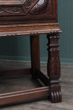 Load image into Gallery viewer, English Oak Sideboard c.1900