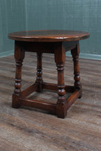 Load image into Gallery viewer, English Solid Oak Coffee Table