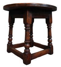 Load image into Gallery viewer, English Solid Oak Coffee Table