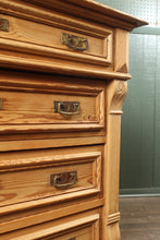 Load image into Gallery viewer, English Victorian Pine Chest c.1880