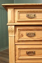 Load image into Gallery viewer, English Victorian Pine Chest c.1880