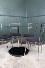 Load image into Gallery viewer, English Vintage Table and Chairs